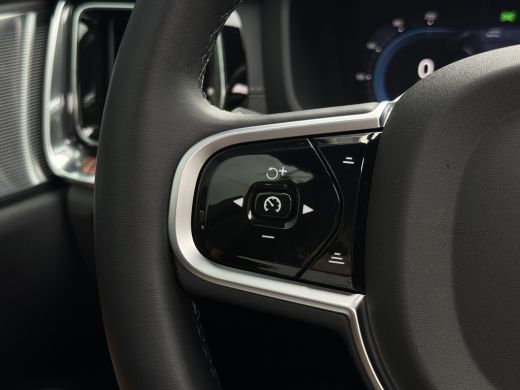 Volvo  V60 2.0 T8 Plug-in hybrid AWD Ultra Bright | Bowers&Wilkins | Massage | HUD | 360 Camera | ActivLease financial lease