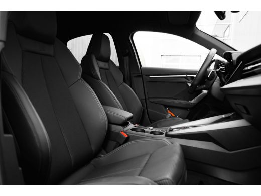 Audi A3 Limousine 30 TFSI S edition 115PK | Fabrieksgarantie 2028 | Camera achter | Adaptieve cruise cont... ActivLease financial lease