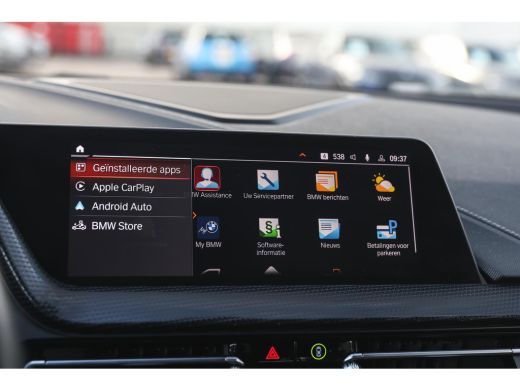 BMW 1 Serie 118i Sport Line Automaat / Sportstoelen / LED / Cruise Control / PDC / Live Cockpit Professional ActivLease financial lease