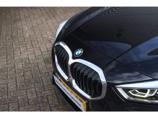 BMW 1 Serie 118i Sport Line Automaat / Sportstoelen / LED / Cruise Control / PDC / Live Cockpit Professional ActivLease financial lease