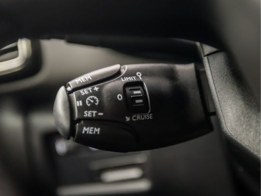 Citroën C5 Aircross 1.2 PureTech Sport Automaat (VIRTUAL COCKPIT, APPLE CARPLAY, GROOT NAVI, KEYLESS, GETINT GLAS, LE... ActivLease financial lease