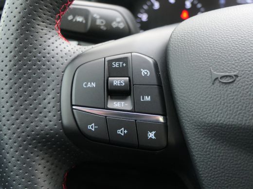 Ford Focus 1.0 EcoBoost ST Line | Winter Pack | Keyless | Navigatie | CarPlay/Android Auto | DAB | LED | Cli... ActivLease financial lease