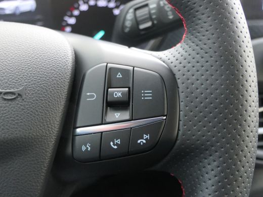 Ford Focus 1.0 EcoBoost ST Line | Winter Pack | Keyless | Navigatie | CarPlay/Android Auto | DAB | LED | Cli... ActivLease financial lease