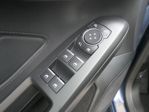 Ford Focus 1.0 EcoBoost ST Line | Winter Pack | Keyless | Navigatie | CarPlay/Android Auto | DAB | LED | Cli... ActivLease financial lease