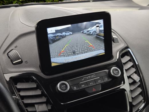 Ford Transit Connect 1.5 EcoBlue L2 Limited 120pk Automaat | Achterklep | Camera | Trekhaak | CarPlay | Verlengde fabr... ActivLease financial lease