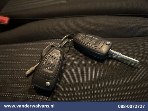 Ford Transit Custom 2.0 TDCI L1H1 Euro6 Airco | Camera | Cruisecontrol | Parkeersensoren | Sidebars Bijrijdersbank ActivLease financial lease
