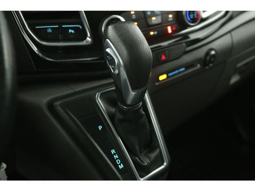 Ford Transit Custom 310 2.0 TDCI L2H1 170PK Sport | Automaat | Airco | Cruise | Camera | 3-Zits | Trekh. | Navi | Car... ActivLease financial lease