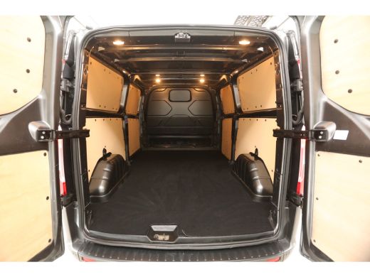 Ford Transit Custom 310 2.0 TDCI L2H1 170PK Sport | Automaat | Airco | Cruise | Camera | 3-Zits | Trekh. | Navi | Car... ActivLease financial lease