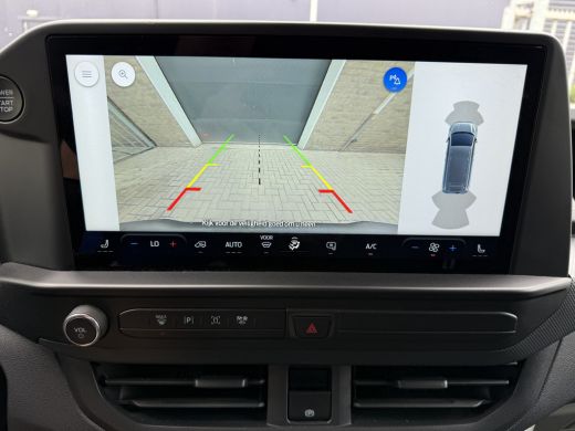 Ford Transit Custom 320 2.0 TDCI 136 PK EURO 6 L2H1 Trend Stoelverwarming/CarPlay/achteruitrijcamera ActivLease financial lease