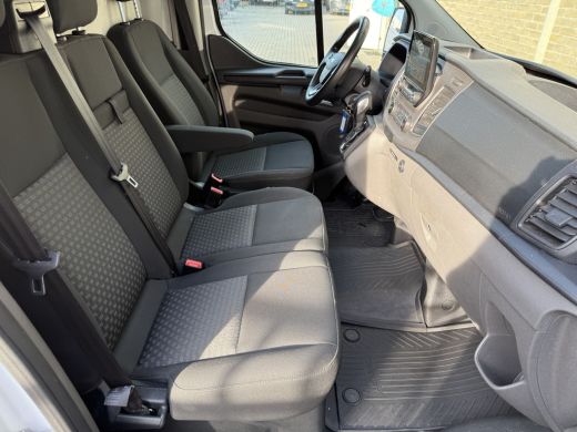Ford Transit Custom 340 2.0 TDCI 130PK EURO 6 Automaat L1H2 Cruise control/navigatie systeem/app Connect ActivLease financial lease