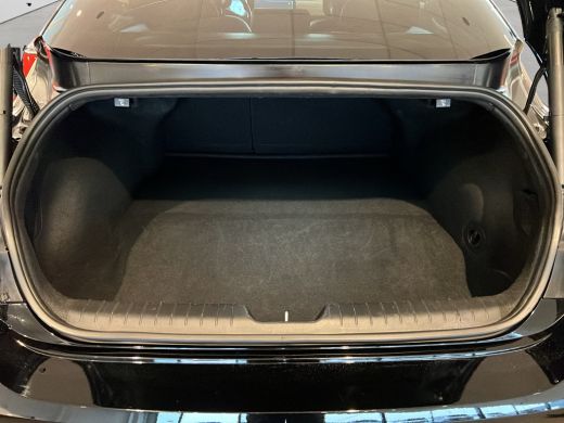 Hyundai IONIQ 6 Lounge 77.4 kWh | Panorama schuifdak | Adaptive cruise control | Dodehoek detectie | Bestuurderss... ActivLease financial lease