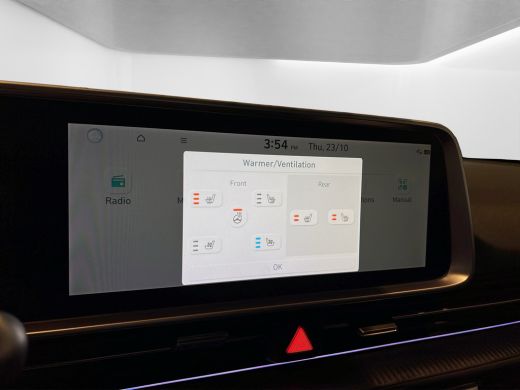 Hyundai IONIQ 6 Lounge 77.4 kWh | Panorama schuifdak | Adaptive cruise control | Dodehoek detectie | Bestuurderss... ActivLease financial lease