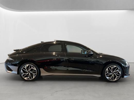 Hyundai IONIQ 6 Lounge 77.4 kWh | Panorama schuifdak | Adaptive cruise control | Dodehoek detectie | Bestuurderss... ActivLease financial lease