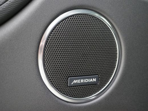 Land Rover Discovery Sport P300e PHEV Dynamic SE | Pano | Meridian | 360gr Camera | Adaptive Cr Control | Verw voorstoelen ActivLease financial lease