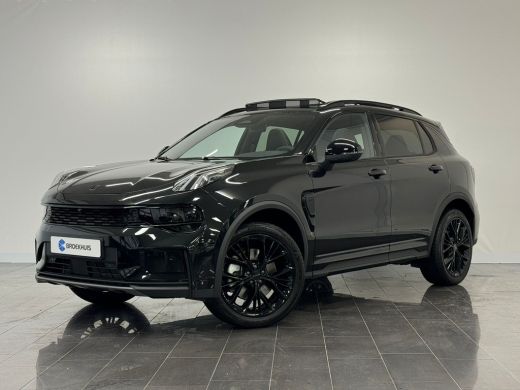 Lynk & Co 01 1.5 More | 360 Camera | Trekhaak | All-seasonbanden | Panoramadak | Premium audio | Getint glas | ActivLease financial lease