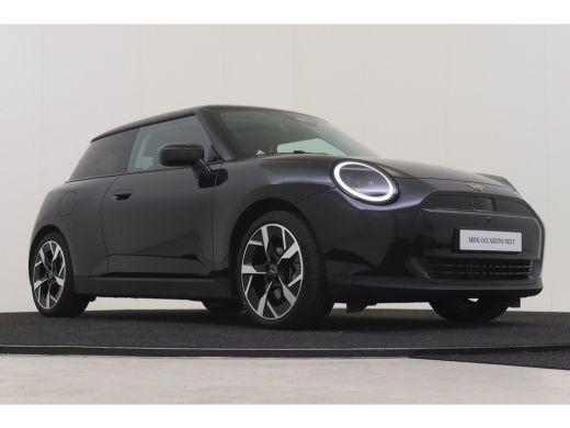 Mini 3-Deurs Cooper E / Classic / Pakket L / 18" Slide Spoke 2-tone ActivLease financial lease