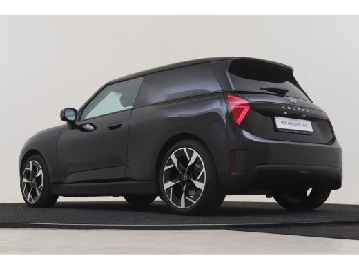 Mini 3-Deurs Cooper E / Classic / Pakket L / 18" Slide Spoke 2-tone ActivLease financial lease