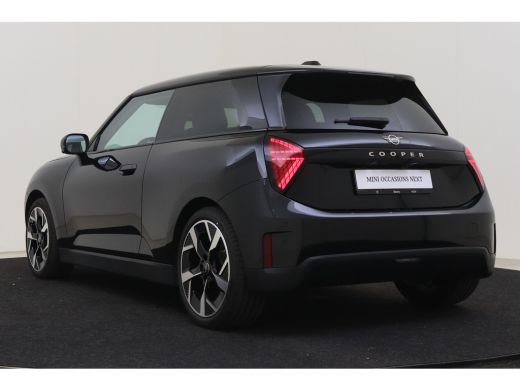 Mini 3-Deurs Cooper E / Classic / Pakket L / 18" Slide Spoke 2-tone ActivLease financial lease