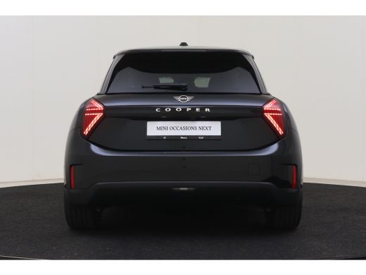 Mini 3-Deurs Cooper E / Classic / Pakket L / 18" Slide Spoke 2-tone ActivLease financial lease