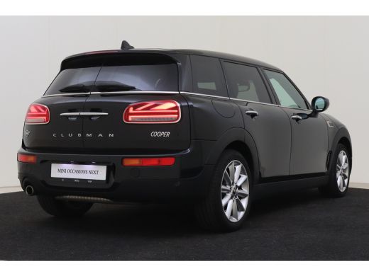 Mini Clubman Cooper Automaat / Achteruitrijcamera / Comfort Access / LED / Comfortstoelen / Stoelverwarming / ... ActivLease financial lease