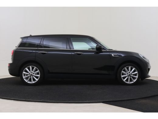 Mini Clubman Cooper Automaat / Achteruitrijcamera / Comfort Access / LED / Comfortstoelen / Stoelverwarming / ... ActivLease financial lease