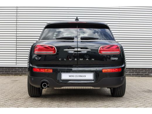 Mini Clubman Cooper Automaat / Achteruitrijcamera / Comfort Access / LED / Comfortstoelen / Stoelverwarming / ... ActivLease financial lease