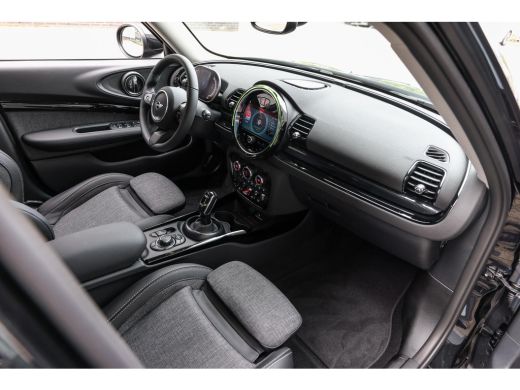 Mini Clubman Cooper Automaat / Achteruitrijcamera / Comfort Access / LED / Comfortstoelen / Stoelverwarming / ... ActivLease financial lease