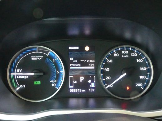 Mitsubishi Eclipse Cross 2.4 PHEV Intense+ | TREKHAAK | CAMERA | STOELVERWARMING | 18'' LMV | KEYLESS ENTRY/START | ActivLease financial lease