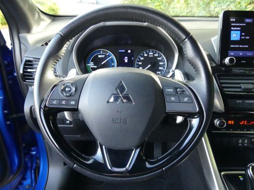 Mitsubishi Eclipse Cross 2.4 PHEV Intense+ | TREKHAAK | CAMERA | STOELVERWARMING | 18'' LMV | KEYLESS ENTRY/START | ActivLease financial lease