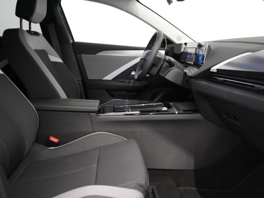 Opel Astra Electric 54 kWh Edition | 18 inch lichtmetalen velgen | Apple Carplay/Android Auto | Autonomous E... ActivLease financial lease