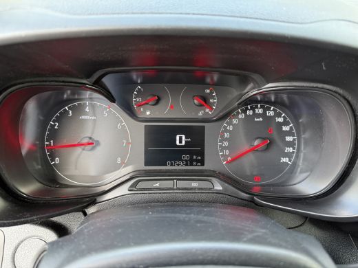 Opel Combo 1.5D 102PK EURO 6 L1H1 Edition Cruise control/CarPlay/navigatie ActivLease financial lease