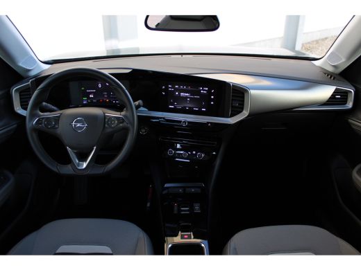 Opel Mokka-e Level 3 50 kWh / Navigatie via Carplay / Parkeersensoren / Climate Control / LED / DAB / 17'' LMV / ActivLease financial lease