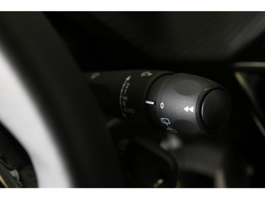 Peugeot 2008 1.2 Hybrid 136 Allure | Apple Carplay | PDC V+A | Cruise control | LMV 17"| DAB | LED Koplampen | ActivLease financial lease