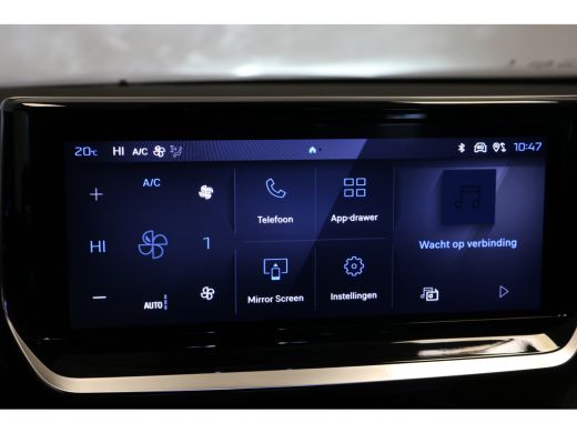 Peugeot 2008 1.2 Hybrid 136 Allure | Apple Carplay | PDC V+A | Cruise control | LMV 17"| DAB | LED Koplampen | ActivLease financial lease