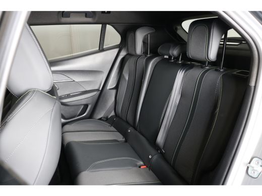 Peugeot 2008 1.2 Hybrid 136 GT | Navi | Camera V+ A | Cruise control | Keyless entry | DAB | Full Led koplampen | ActivLease financial lease