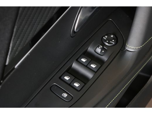 Peugeot 2008 1.2 Hybrid 136 GT | Navi | Camera V+ A | Cruise control | Keyless entry | DAB | Full Led koplampen | ActivLease financial lease