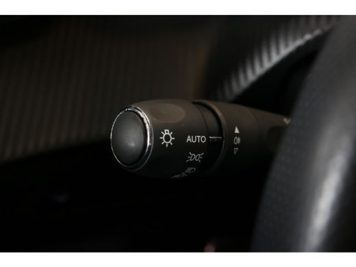 Peugeot 2008 1.2 Hybrid 136 GT | Navi | Camera V+ A | Cruise control | Keyless entry | DAB | Full Led koplampen | ActivLease financial lease