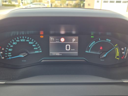 Peugeot 2008 1.2 Hybrid 136PK Style Automaat | Draadloze Apple Carplay / Android Auto | Dab Ontvanger | Hill h... ActivLease financial lease