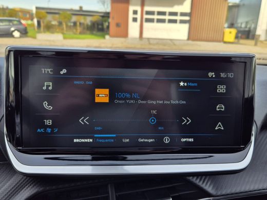 Peugeot 2008 1.2 Hybrid 136PK Style Automaat | Draadloze Apple Carplay / Android Auto | Dab Ontvanger | Hill h... ActivLease financial lease