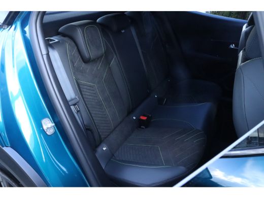 Peugeot 2008 1.2 Hybrid 145 GT | ACTIE!! | Alcantara | Massage | 360 Camera | Adaptieve Cruise | Stoelverwarmi... ActivLease financial lease