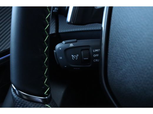 Peugeot 2008 1.2 Hybrid 145 GT | ACTIE!! | Alcantara | Massage | 360 Camera | Adaptieve Cruise | Stoelverwarmi... ActivLease financial lease