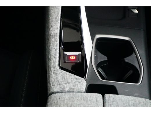 Peugeot 3008 1.2 Hybrid 136-PK e--DSC6 GT AUTOMAAT | ADAPTIVE CRUISE | ELEKTRISCHE ACHTERKLEP | STOELVERWARMIN... ActivLease financial lease