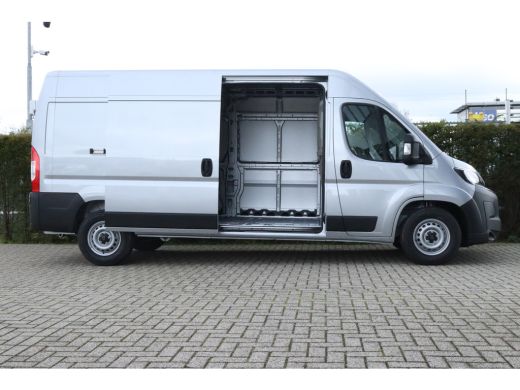 Peugeot Boxer 2.2 BlueHDi 180 S&S L3H2 3.5t | Achteruitrijcamera | Airco | Cruise control ActivLease financial lease
