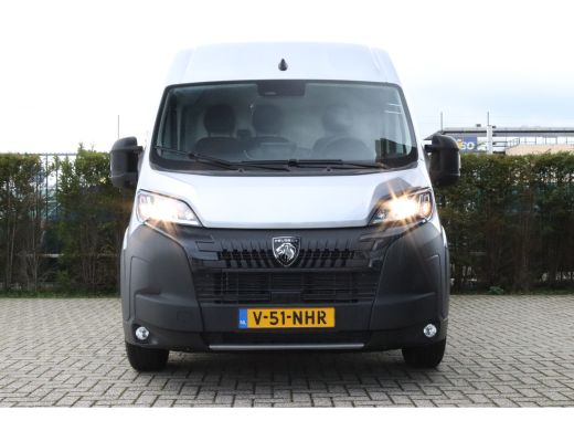 Peugeot Boxer 2.2 BlueHDi 180 S&S L3H2 3.5t | Achteruitrijcamera | Airco | Cruise control ActivLease financial lease