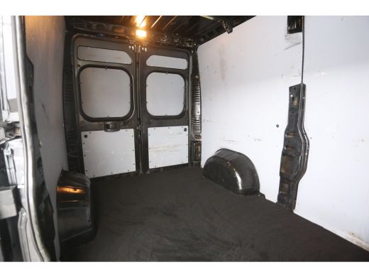 Peugeot Boxer 335 2.0 BlueHDI 164PK L2H2 | 3000KG Trekgew. | Trekh. | Airco | Camera | Cruise | 3-Zits | Standk... ActivLease financial lease