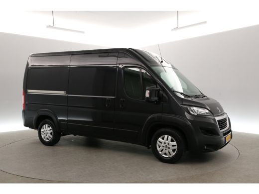 Peugeot Boxer 335 2.0 BlueHDI 164PK L2H2 | 3000KG Trekgew. | Trekh. | Airco | Camera | Cruise | 3-Zits | Standk... ActivLease financial lease