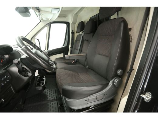 Peugeot Boxer 335 2.0 BlueHDI 164PK L2H2 | 3000KG Trekgew. | Trekh. | Airco | Camera | Cruise | 3-Zits | Standk... ActivLease financial lease