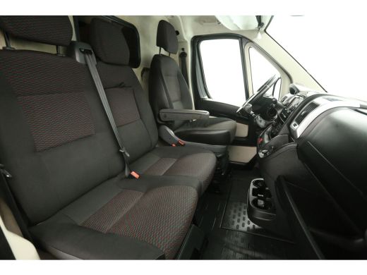 Peugeot Boxer 335 2.0 BlueHDI 164PK L2H2 | 3000KG Trekgew. | Trekh. | Airco | Camera | Cruise | 3-Zits | Standk... ActivLease financial lease