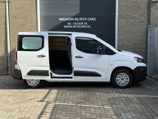 Peugeot Partner 1.2 PureTech 111PK Benzine Premium EMISSIE VRIJE ZONE/ Navigatiesysteem/cruise control/CarPlay ActivLease financial lease