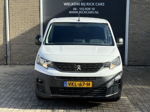 Peugeot Partner 1.2 PureTech 111PK Benzine Premium EMISSIE VRIJE ZONE/ Navigatiesysteem/cruise control/CarPlay ActivLease financial lease